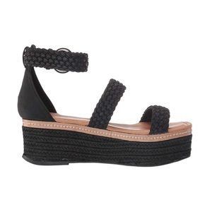 Chinese Laundry Zella Platform Sandals